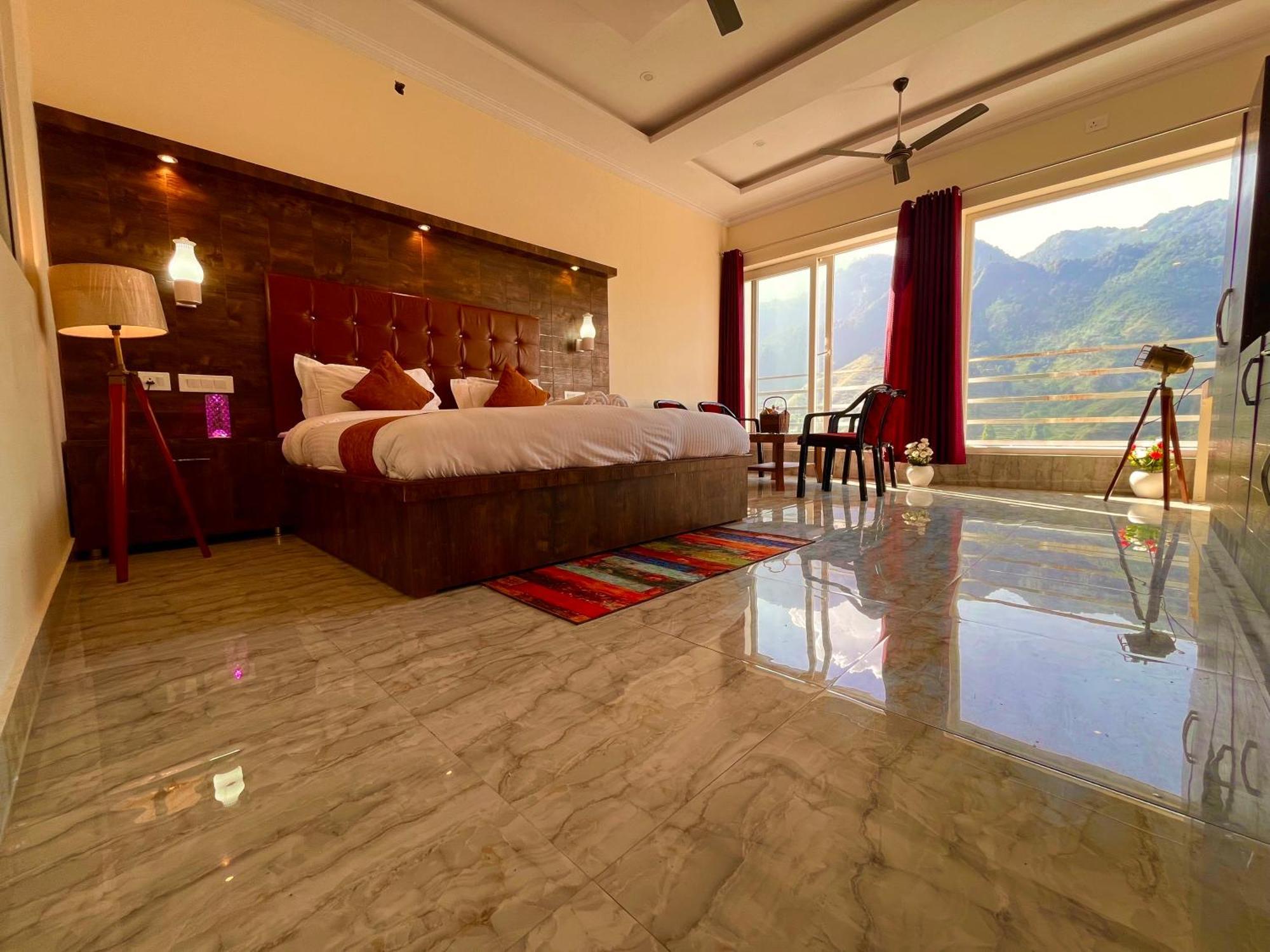 Sitara Hotel & Resort In The Lap Of Nature, Массури Экстерьер фото