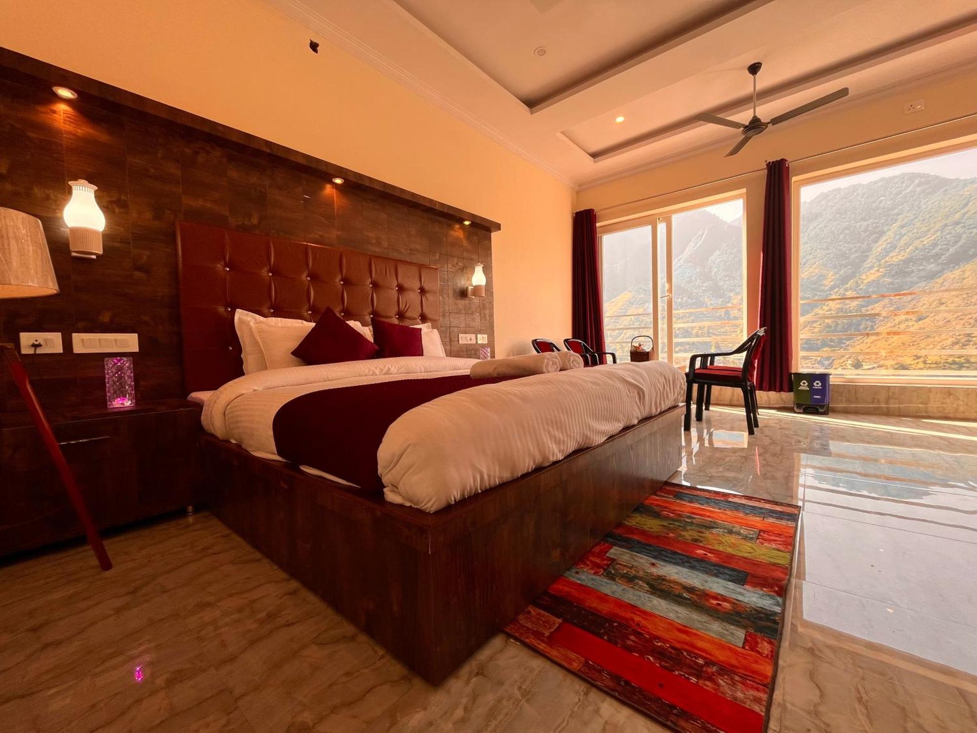 Sitara Hotel & Resort In The Lap Of Nature, Массури Экстерьер фото